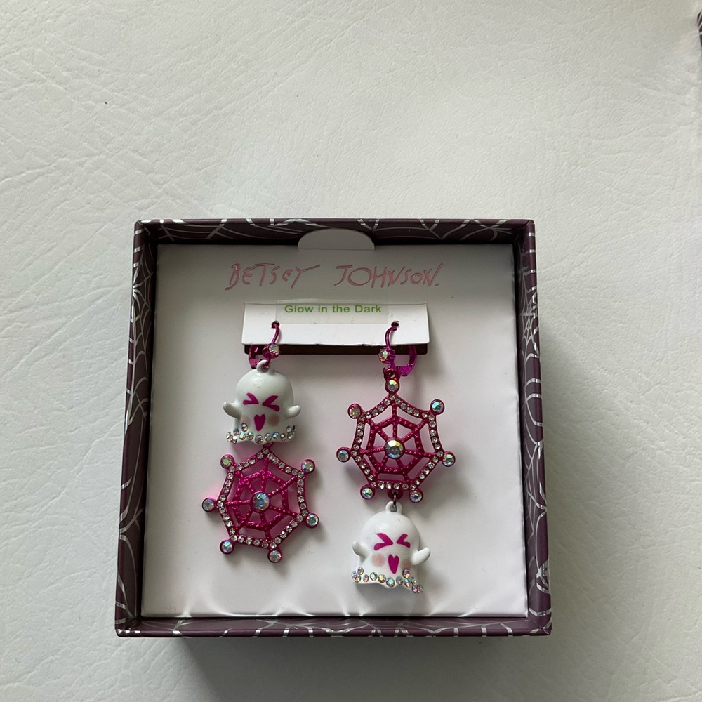 Betsey Johnson PUNK N SPICE GHOST WEB EARRINGS WHITE